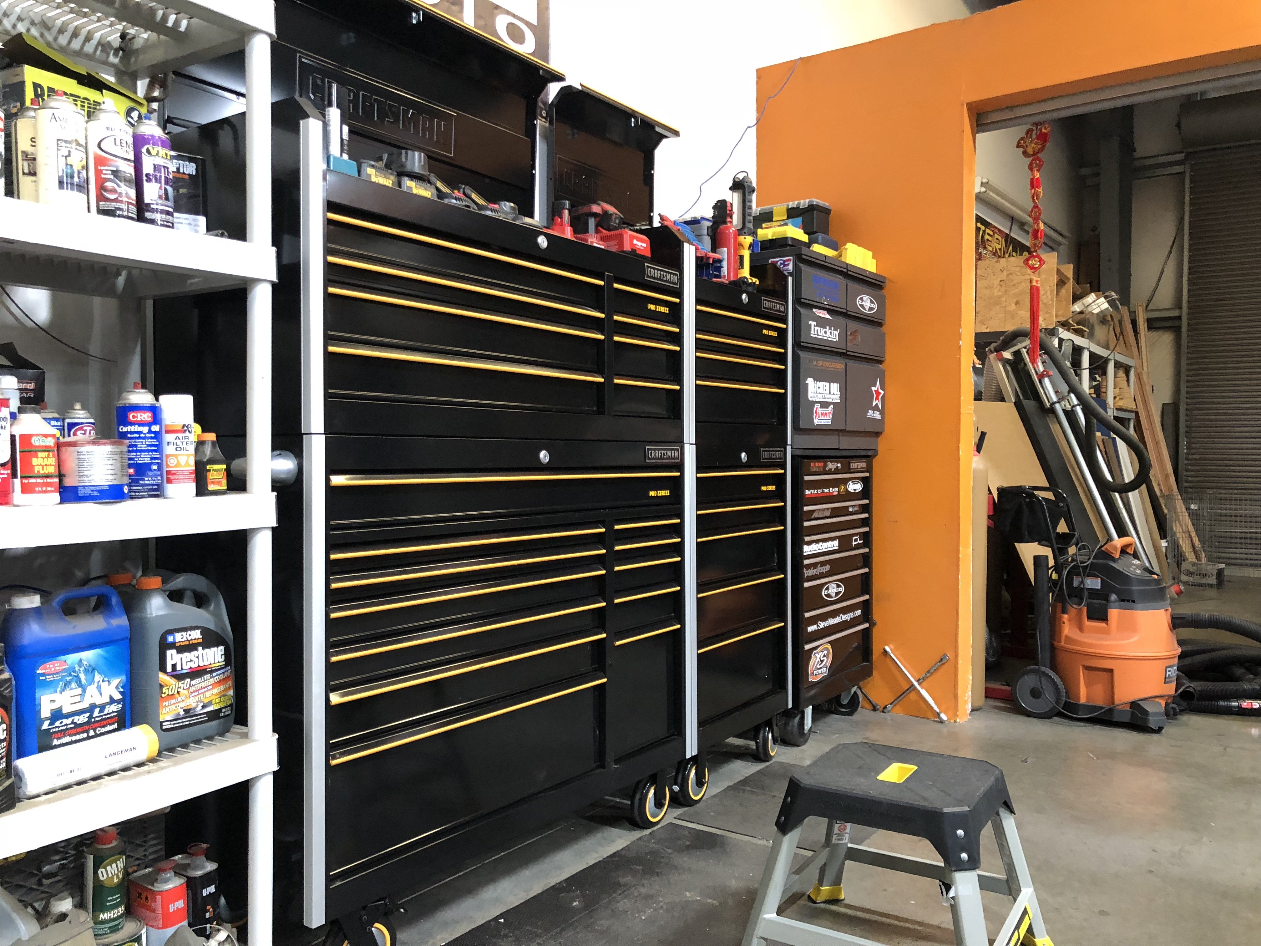 New Craftsman Pro series (52" and 26") tool boxes this thing is