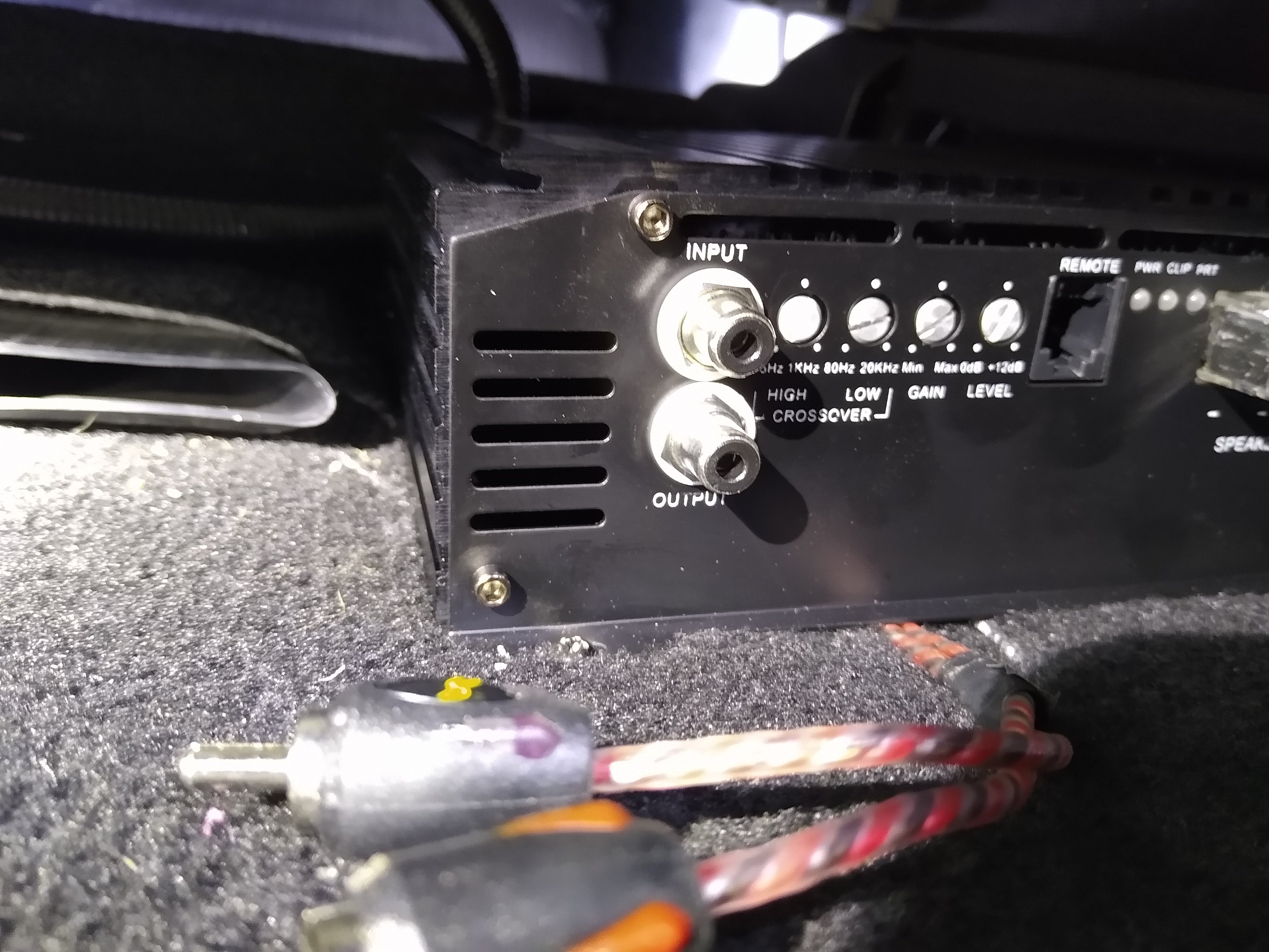 Amp RCA input/output VS left/right Amplifiers Steve Meade Designs