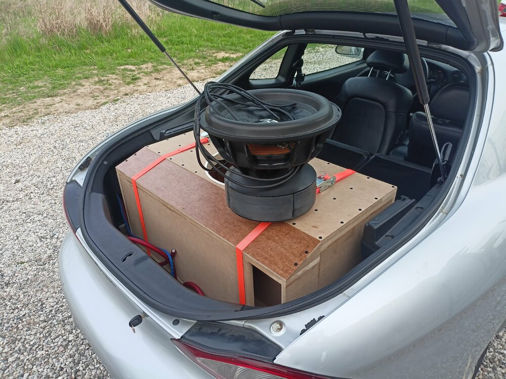 Subwoofer best box tuning frequency for feeling the bass on the body