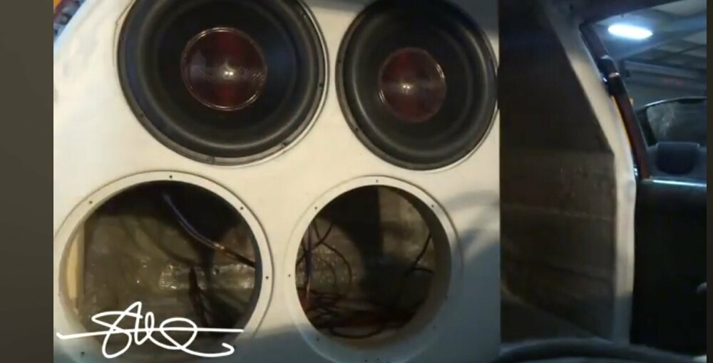 Screenshot_20240902_190239_YouTube Premium.jpg